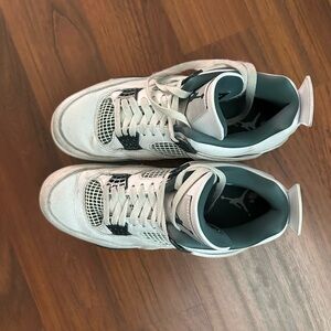 Men's White and Black Air Jordan 4 Retro Sneakers